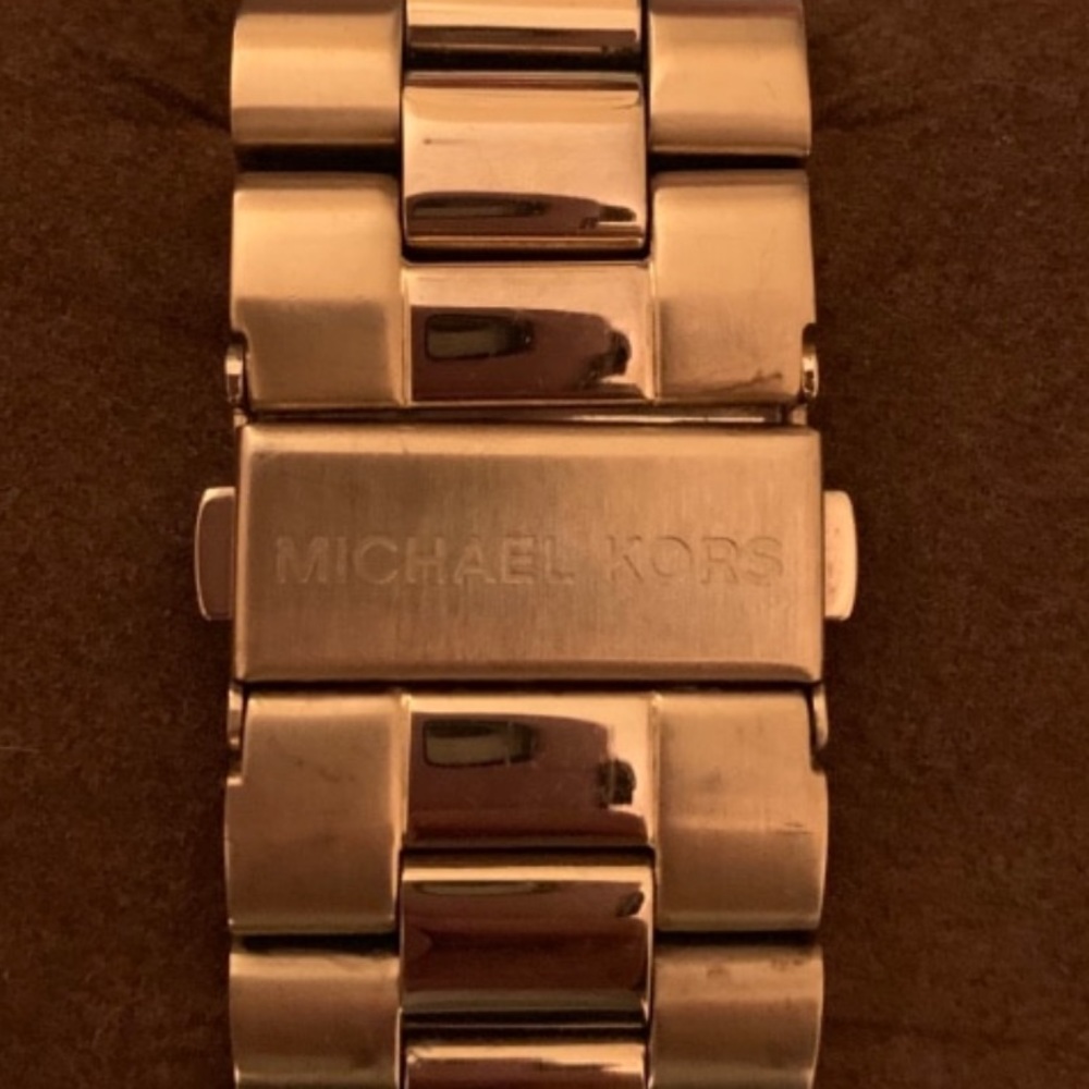 Michael Kors Gold Watch - Picture 5 of 6
